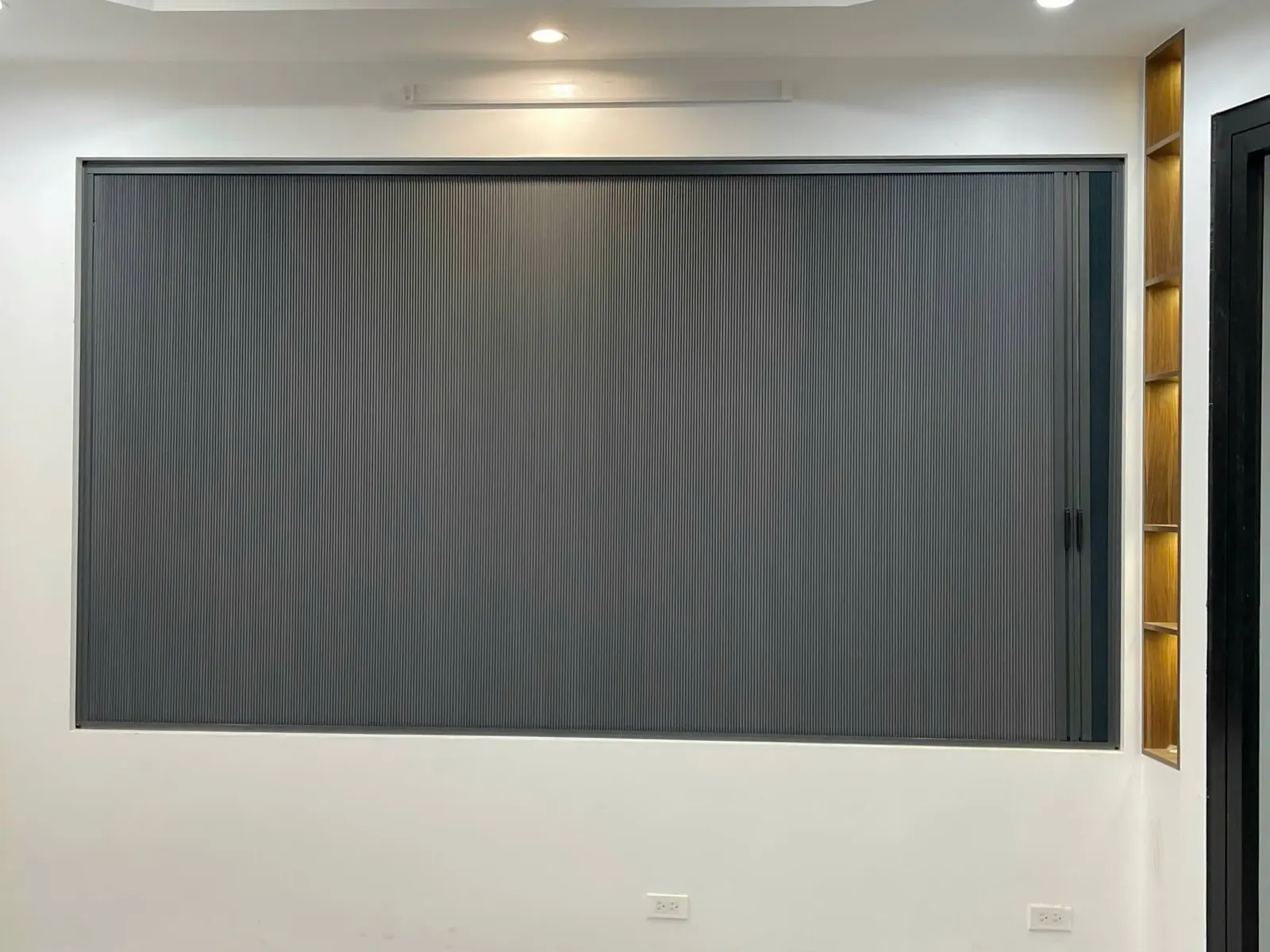 Rèm tổ ong và cửa lưới chống muỗi do Rèm tổ ong Đại Phát thi công