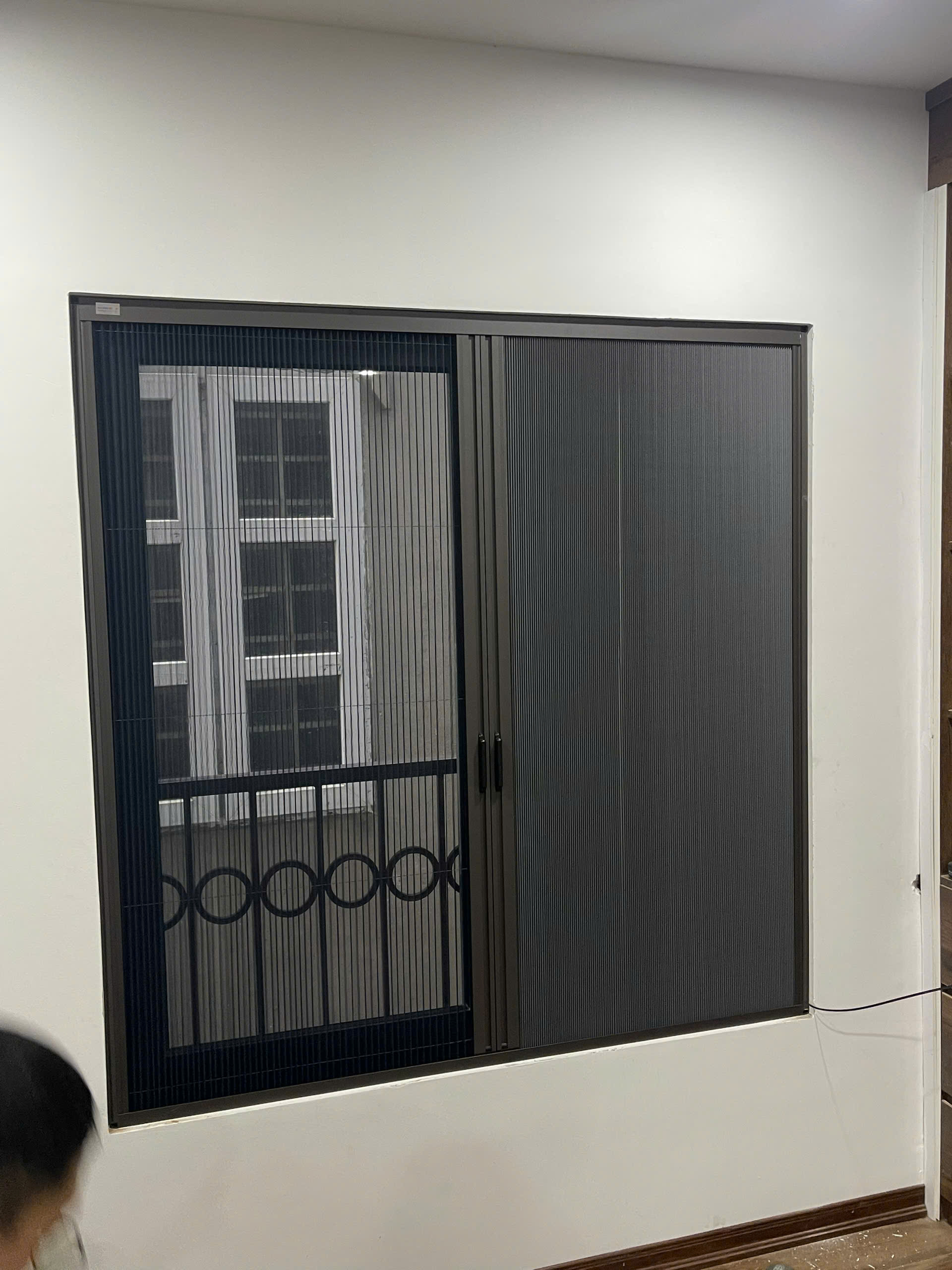 lắp đặt rèm tổ ong 2 trong 1 tại long biên