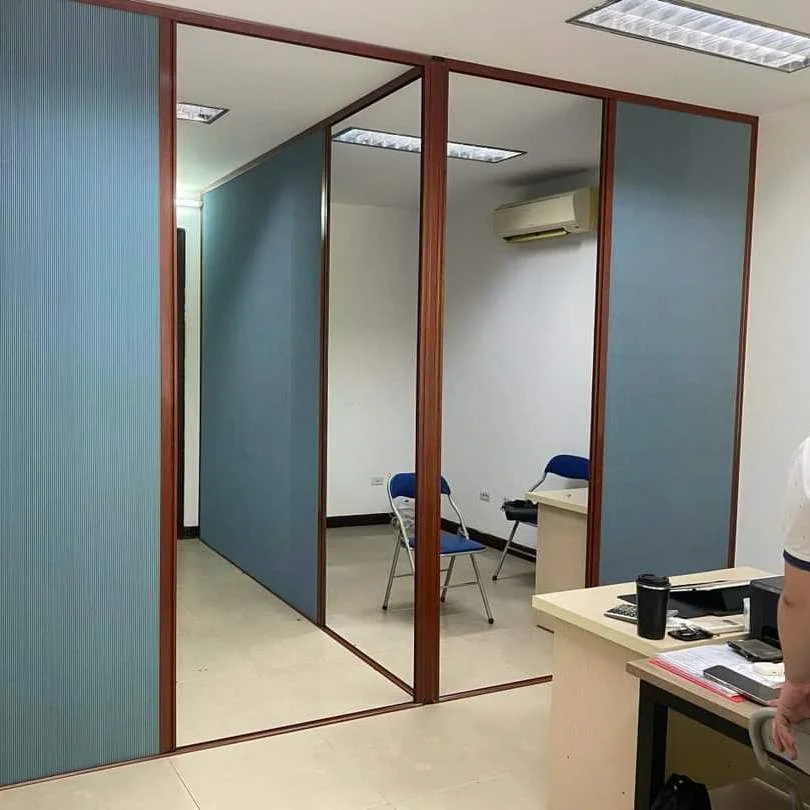 Rèm tổ ong ngăn phòng khách và bếp tại chung cư