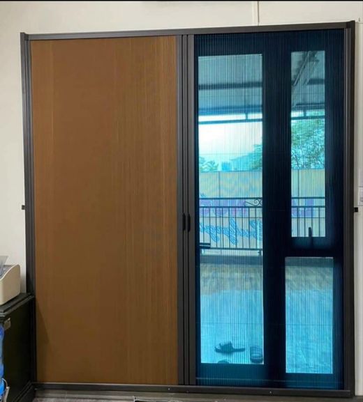 Cửa lưới chống muỗi kết hợp rèm tổ ong
