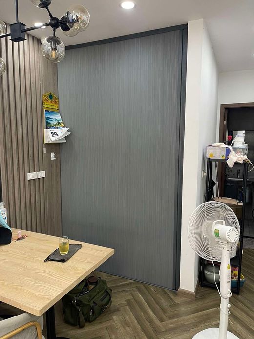 Rèm tổ ong cửa đi màu vàng khung nâu