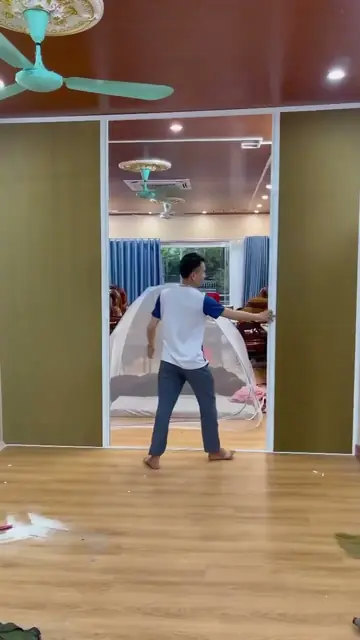 Vách ngăn rèm tổ ong ngăn phòng điều hoà